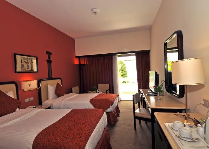 Aracan Eatabe Luxor Hotel