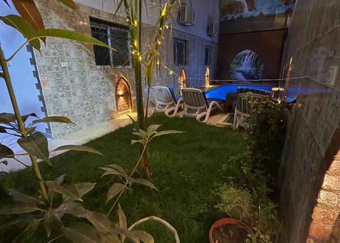 Kr Hotel